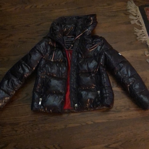 Tommy Hilfiger puffer jacket ❤️🤍💙 - Picture 5 of 8